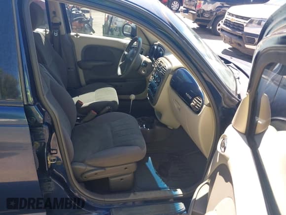 ✅ 2002 Chrysler PT Cruiser • VIN: 3C4FY48B52T280388 • Lot: 43034988. Listed on IAAI with 218,626 mi. Free auction sales archive from the USA and detailed vehicle history report at DreamBid. Image 5.