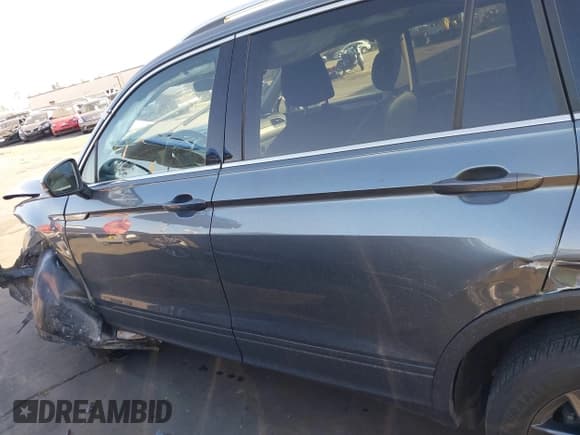 ✅ 2023 Volkswagen Tiguan SE • VIN: 3VVNB7AXXPM110972 • Лот: 43523635. Опубликован ранее на IAAI с пробегом 11 111 миль. Бесплатный доступ к архиву аукционных продаж из США и подробный отчёт об истории автомобиля на DreamBid. Изображение 15.