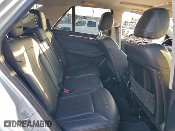 ✅ 2017 Mercedes-Benz GLE 350 • VIN: 4JGDA5JB3HA921030 • Лот: 95109375. Опубликован ранее на Copart с пробегом 68 220 миль. Бесплатный доступ к архиву аукционных продаж из США и подробный отчёт об истории автомобиля на DreamBid. Изображение 11.