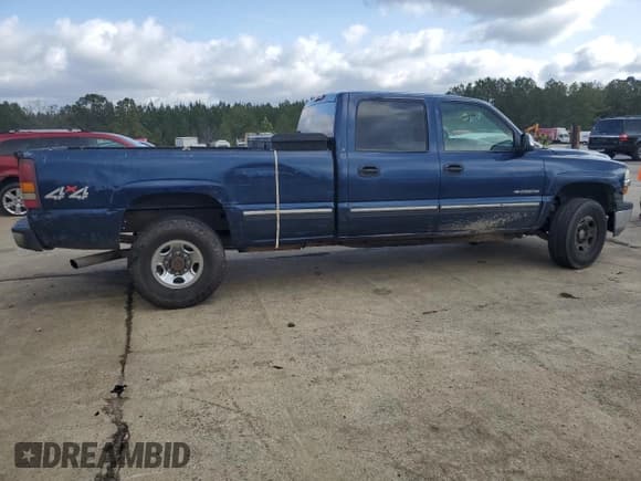 ✅ 2001 Chevrolet Silverado 2500HD LS • VIN: 1GCHK23U01F104669 • Lot: 47504345. Wystawiony na Copart z przebiegiem Nie podano. Bezpłatny archiwum sprzedaży aukcyjnych z USA i szczegółowy raport historii pojazdu na DreamBid. Zdjęcie 3.