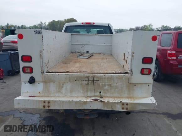 ✅ 2011 Chevrolet Silverado 2500HD • VIN: 1GB1KVCG2BF190764 • Lot: 41937031. Wystawiony na IAAI z przebiegiem 278 538 mil. Bezpłatny archiwum sprzedaży aukcyjnych z USA i szczegółowy raport historii pojazdu na DreamBid. Zdjęcie 16.