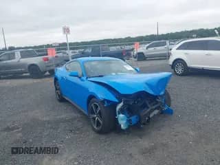 2024 Ford Mustang EcoBoost with VIN 1FA6P8TH8R5143368, listed as a IAAI auction lot 43025741 with 9,326 mi miles and . Bid and sale history available at DreamBid. Image 1.