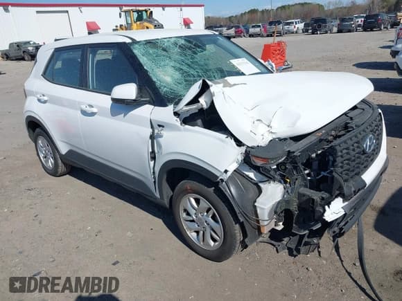 ✅ 2022 Hyundai Venue SE • VIN: KMHRB8A34NU177784 • Lot: 41879368. Listed on IAAI with 42,525 mi. Free auction sales archive from the USA and detailed vehicle history report at DreamBid. Image 1.
