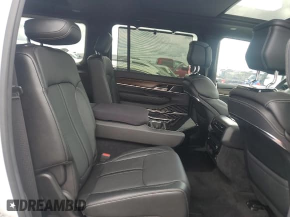 ✅ 2022 Jeep Grand Wagoneer Series I • VIN: 1C4SJVEJ9NS167635 • Lot: 73892024. Listed on Copart with Not provided. Free auction sales archive from the USA and detailed vehicle history report at DreamBid. Image 11.