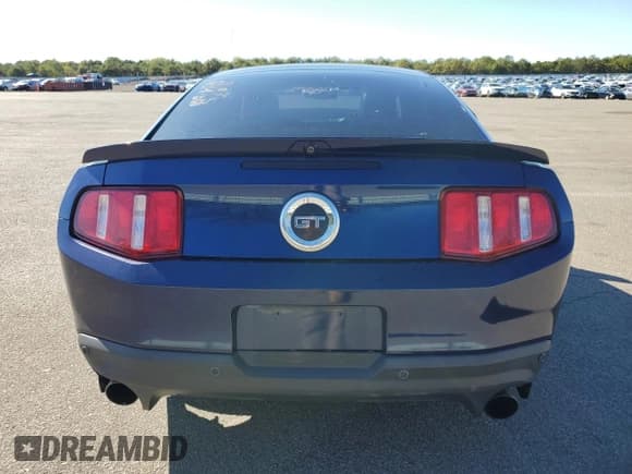 ✅ 2010 Ford Mustang GT • VIN: 1ZVBP8CH1A5100226 • Lot: 82384655. Wystawiony na Copart z przebiegiem 159 561 mil. Bezpłatny archiwum sprzedaży aukcyjnych z USA i szczegółowy raport historii pojazdu na DreamBid. Zdjęcie 6.