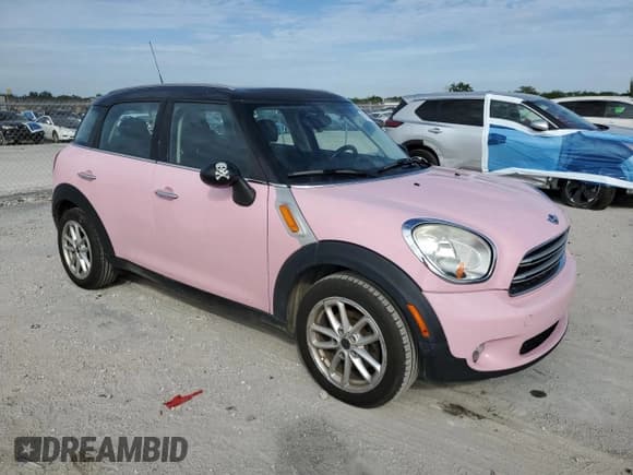 ✅ 2015 MINI Countryman • VIN: WMWZB3C59FWR45669 • Lot: 91167805. Listed on Copart with 95,626 mi. Free auction sales archive from the USA and detailed vehicle history report at DreamBid. Image 4.