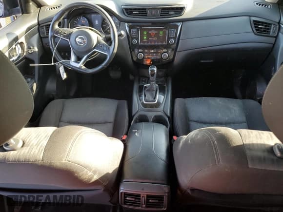 ✅ 2019 Nissan Rogue S • VIN: JN8AT2MT0KW268319 • Lot: 85267865. Wystawiony na Copart z przebiegiem 140 159 mil. Bezpłatny archiwum sprzedaży aukcyjnych z USA i szczegółowy raport historii pojazdu na DreamBid. Zdjęcie 8.