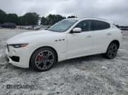 ✅ 2018 Maserati Levante S GranSport • VIN: ZN661YUS0JX272198 • Лот: 69862165. Опубликован ранее на Copart с пробегом Не указан. Бесплатный доступ к архиву аукционных продаж из США и подробный отчёт об истории автомобиля на DreamBid. Изображение 1.