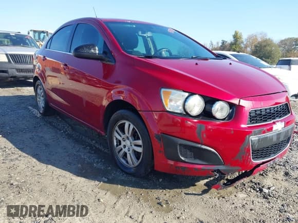 ✅ 2014 Chevrolet Sonic LT • VIN: 1G1JC5SH6E4185871 • Лот: 43735333. Опубликован ранее на IAAI с пробегом 215 605 миль. Бесплатный доступ к архиву аукционных продаж из США и подробный отчёт об истории автомобиля на DreamBid. Изображение 6.