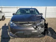 ✅ 2020 Chrysler Pacifica Touring • VIN: 2C4RC1FG4LR142046 • Lot: 85691605. Listed on Copart with 77,602 mi. Free auction sales archive from the USA and detailed vehicle history report at DreamBid. Image 5.