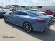 ✅ 2019 BMW 8 Series M850i xDrive • VIN: WBABC4C51KBU96588 • Lot: 43283984. Wystawiony na IAAI z przebiegiem 64 951 mil. Bezpłatny archiwum sprzedaży aukcyjnych z USA i szczegółowy raport historii pojazdu na DreamBid. Zdjęcie 3.