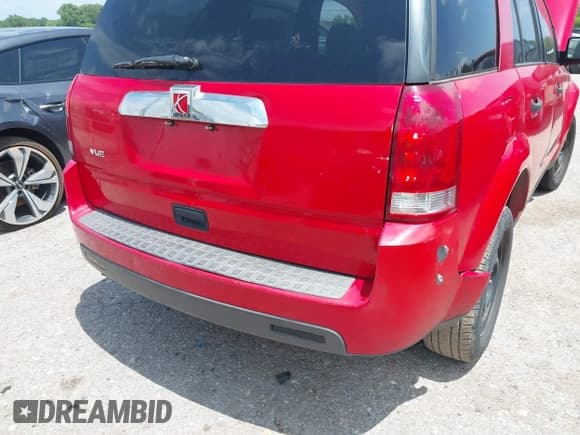 ✅ 2006 Saturn VUE • VIN: 5GZCZ33D36S837002 • Lot: 42412917. Wystawiony na IAAI z przebiegiem 219 746 mil. Bezpłatny archiwum sprzedaży aukcyjnych z USA i szczegółowy raport historii pojazdu na DreamBid. Zdjęcie 6.