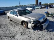 ✅ 2003 Lincoln Town Car Signature • VIN: 1LNHM82W13Y645426 • Lot: 90675595. Listed on Copart with 168,450 mi. Free auction sales archive from the USA and detailed vehicle history report at DreamBid. Image 4.