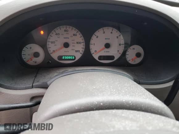 2003 Dodge Caravan SXT с VIN 2D8GP44L43R326840, выставлен на аукционе Copart как лот 43780625 с пробегом 230 803 миль миль и Списание • Salvage title. История ставок и продаж доступна на DreamBid. Изображение 9.