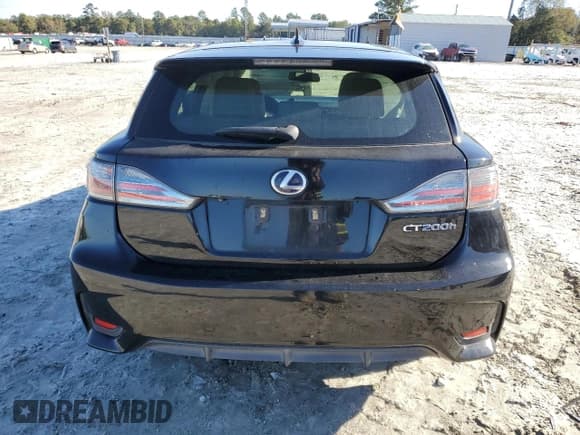 ✅ 2015 Lexus CT 200h • VIN: JTHKD5BH1F2231577 • Lot: 91095935. Wystawiony na Copart z przebiegiem 140 656 mil. Bezpłatny archiwum sprzedaży aukcyjnych z USA i szczegółowy raport historii pojazdu na DreamBid. Zdjęcie 6.