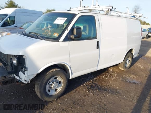 ✅ 2015 Chevrolet Express Cargo • VIN: 1GCWGFCF6F1158810 • Lot: 43760047. Listed on IAAI with Not provided. Free auction sales archive from the USA and detailed vehicle history report at DreamBid. Image 19.