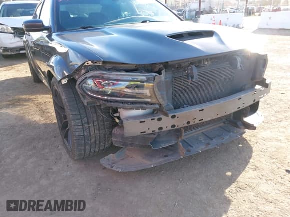 ✅ 2021 Dodge Charger Scat Pack Widebody • VIN: 2C3CDXGJXMH537859 • Lot: 41639612. Wystawiony na IAAI z przebiegiem 48 688 mil. Bezpłatny archiwum sprzedaży aukcyjnych z USA i szczegółowy raport historii pojazdu na DreamBid. Zdjęcie 18.