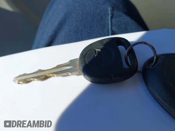 ✅ 2013 Chevrolet Silverado 1500 Work Truck • VIN: 1GCNCPEX3DZ339798 • Lot: 43895293. Wystawiony na IAAI z przebiegiem 37 129 mil. Bezpłatny archiwum sprzedaży aukcyjnych z USA i szczegółowy raport historii pojazdu na DreamBid. Zdjęcie 11.