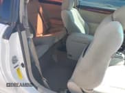 ✅ 2006 Toyota Solara SE • VIN: 4T1CE38P86U609366 • Lot: 42520987. Wystawiony na IAAI z przebiegiem 241 107 mil. Bezpłatny archiwum sprzedaży aukcyjnych z USA i szczegółowy raport historii pojazdu na DreamBid. Zdjęcie 8.