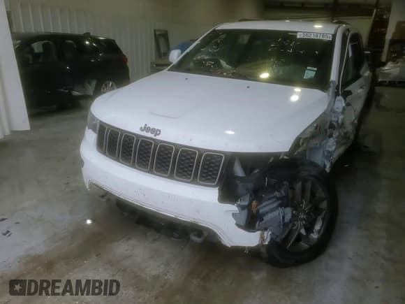 ✅ 2017 Jeep Grand Cherokee 75th Anniversary • VIN: 1C4RJEAG0HC664452 • Lot: 56218785. Listed on Copart with 109,627 mi. Free auction sales archive from the USA and detailed vehicle history report at DreamBid. Image 14.
