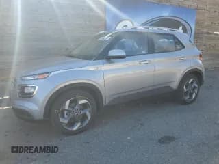 ✅ 2025 Hyundai Venue SEL • VIN: KMHRC8A32SU378768 • Lot: 90273455. Listed on Copart with 11,179 mi. Free auction sales archive from the USA and detailed vehicle history report at DreamBid. Image 1.