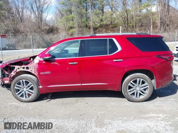 ✅ 2023 Chevrolet Traverse High Country • VIN: 1GNEVNKW9PJ339423 • Lot: 41717737. Wystawiony na IAAI z przebiegiem 19 716 mil. Bezpłatny archiwum sprzedaży aukcyjnych z USA i szczegółowy raport historii pojazdu na DreamBid. Zdjęcie 15.