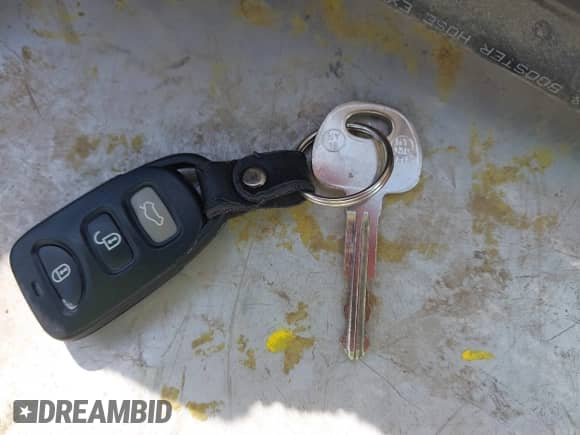 2016 Hyundai Elantra Value Edition with VIN KMHDH4AE0GU480695, listed as a IAAI auction lot 43276584 with 123,743 mi miles and . Bid and sale history available at DreamBid. Image 11.