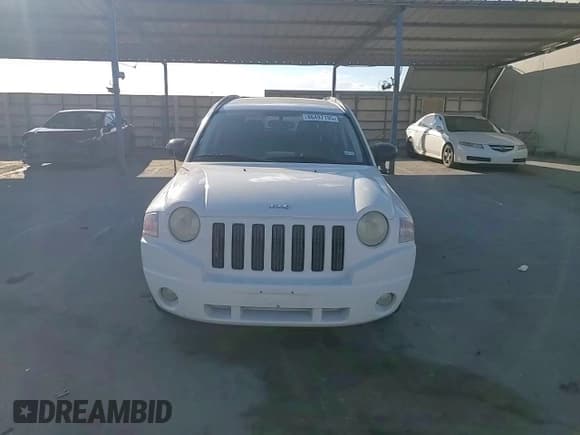 ✅ 2008 Jeep Compass Sport • VIN: 1J8FT47W48D500937 • Lot: 86497195. Listed on Copart with 189,208 mi. Free auction sales archive from the USA and detailed vehicle history report at DreamBid. Image 14.
