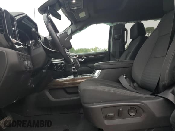 ✅ 2022 Chevrolet Silverado 1500 RST • VIN: 1GCUDEED3NZ621847 • Лот: 68490455. Опубликован ранее на Copart с пробегом 55 824 миль. Бесплатный доступ к архиву аукционных продаж из США и подробный отчёт об истории автомобиля на DreamBid. Изображение 7.