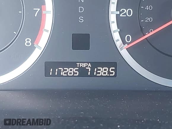 ✅ 2012 Honda Accord EX-L • VIN: 1HGCS2B81CA010655 • Lot: 43347799. Listed on IAAI with 117,285 mi. Free auction sales archive from the USA and detailed vehicle history report at DreamBid. Image 15.