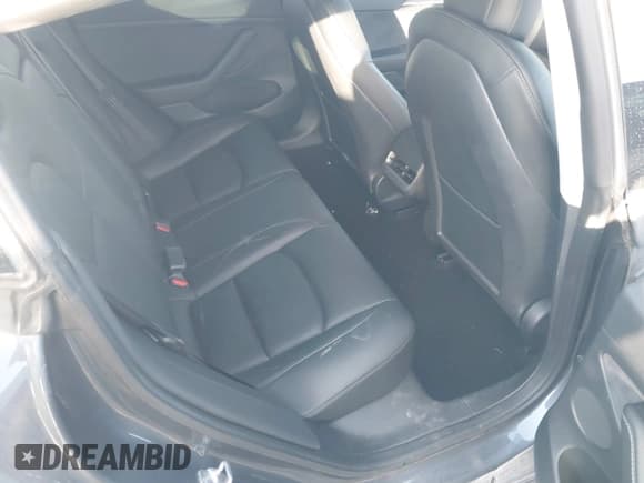 ✅ 2022 Tesla Model 3 Long Range • VIN: 5YJ3E1EB3NF264532 • Lot: 41842044. Wystawiony na IAAI z przebiegiem 42 280 mil. Bezpłatny archiwum sprzedaży aukcyjnych z USA i szczegółowy raport historii pojazdu na DreamBid. Zdjęcie 8.