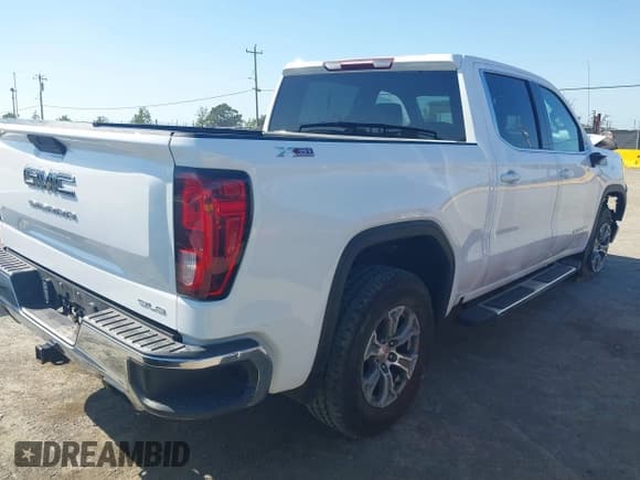 ✅ 2020 GMC Sierra 1500 SLE • VIN: 3GTU9BED8LG362818 • Лот: 42128450. Опубликован ранее на IAAI с пробегом 80 468 миль. Бесплатный доступ к архиву аукционных продаж из США и подробный отчёт об истории автомобиля на DreamBid. Изображение 4.