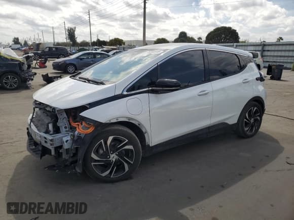 ✅ 2023 Chevrolet Bolt EV 2LT • VIN: 1G1FX6S08P4110800 • Lot: 46308505. Wystawiony na Copart z przebiegiem 66 274 mil. Bezpłatny archiwum sprzedaży aukcyjnych z USA i szczegółowy raport historii pojazdu na DreamBid. Zdjęcie 1.
