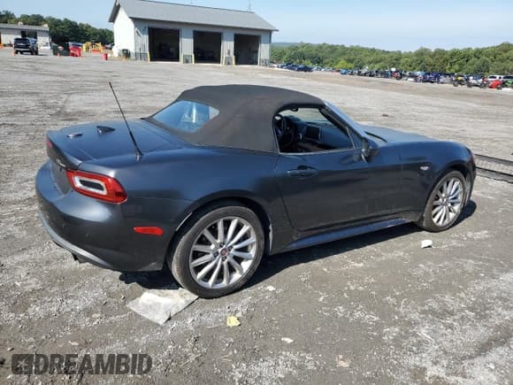 ✅ 2017 FIAT 124 Spider Lusso • VIN: JC1NFAEK8H0105320 • Lot: 71724555. Listed on Copart with 92,151 mi. Free auction sales archive from the USA and detailed vehicle history report at DreamBid. Image 3.