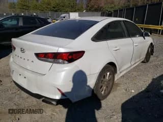 ✅ 2019 Hyundai Sonata SE • VIN: 5NPE24AF7KH796780 • Lot: 68805562. Listed on Copart with 34,802 mi. Free auction sales archive from the USA and detailed vehicle history report at DreamBid. Image 3.