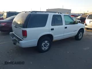 ✅ 2004 Chevrolet Blazer LS • VIN: 1GNDT13X34K161001 • Lot: 41432856. Wystawiony na IAAI z przebiegiem Nie podano. Bezpłatny archiwum sprzedaży aukcyjnych z USA i szczegółowy raport historii pojazdu na DreamBid. Zdjęcie 4.