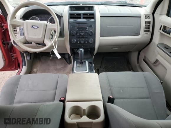 ✅ 2011 Ford Escape XLS • VIN: 1FMCU0C78BKA05878 • Lot: 93728665. Listed on Copart with 134,141 mi. Free auction sales archive from the USA and detailed vehicle history report at DreamBid. Image 8.