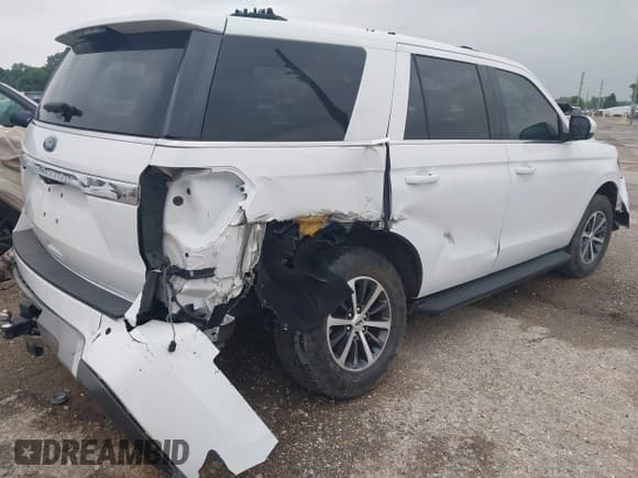 ✅ 2020 Ford Expedition XLT • VIN: 1FMJU1JT0LEA95282 • Lot: 42021691. Listed on IAAI with 60,163 mi. Free auction sales archive from the USA and detailed vehicle history report at DreamBid. Image 4.