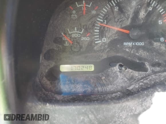 ✅ 1997 Dodge Dakota • VIN: 1B7GL23X8VS124300 • Lot: 41561541. Wystawiony na IAAI z przebiegiem 170 248 mil. Bezpłatny archiwum sprzedaży aukcyjnych z USA i szczegółowy raport historii pojazdu na DreamBid. Zdjęcie 7.