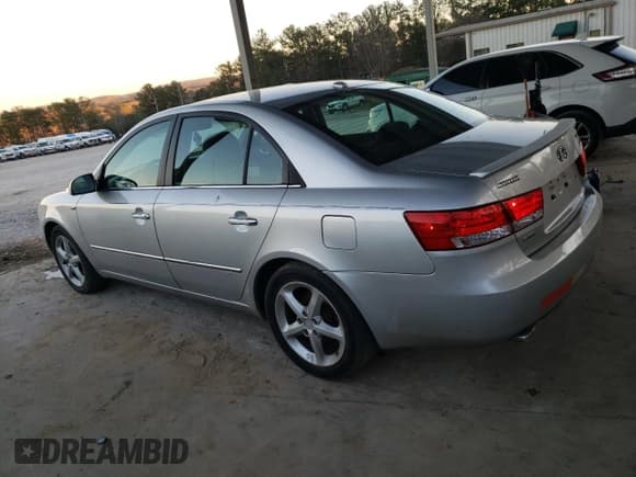 ✅ 2007 Hyundai Sonata SE • VIN: 5NPEU46F37H261181 • Лот: 89144245. Опубликован ранее на Copart с пробегом 195 092 миль. Бесплатный доступ к архиву аукционных продаж из США и подробный отчёт об истории автомобиля на DreamBid. Изображение 2.