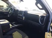 ✅ 2021 GMC Sierra 1500 • VIN: 1GTP8CET3MZ123515 • Lot: 42002396. Wystawiony na IAAI z przebiegiem 57 713 mil. Bezpłatny archiwum sprzedaży aukcyjnych z USA i szczegółowy raport historii pojazdu na DreamBid. Zdjęcie 5.