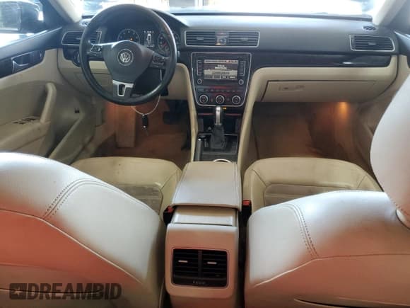 ✅ 2015 Volkswagen Passat SEL Premium • VIN: 1VWCS7A37FC122979 • Lot: 69910695. Listed on Copart with 115,236 mi. Free auction sales archive from the USA and detailed vehicle history report at DreamBid. Image 8.