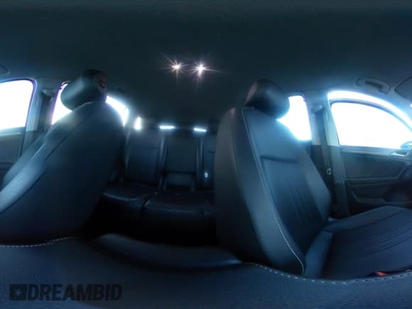 ✅ 2024 Volkswagen Tiguan SE • VIN: 3VV3B7AX9RM083399 • Lot: 43092793. Wystawiony na IAAI z przebiegiem 41 422 mil. Bezpłatny archiwum sprzedaży aukcyjnych z USA i szczegółowy raport historii pojazdu na DreamBid. Zdjęcie 18.