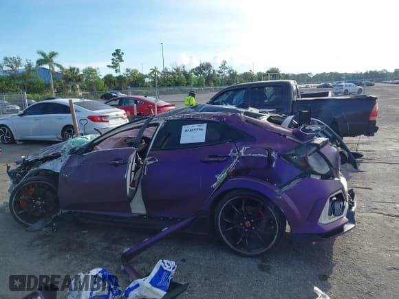 ✅ 2021 Honda Civic Type R Touring • VIN: SHHFK8G74MU203355 • Lot: 40465596. Wystawiony na IAAI z przebiegiem Nie podano. Bezpłatny archiwum sprzedaży aukcyjnych z USA i szczegółowy raport historii pojazdu na DreamBid. Zdjęcie 13.