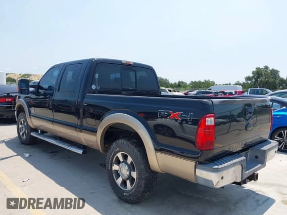 ✅ 2011 Ford F-250 XL • VIN: 1FT7W2BT7BEC61700 • Lot: 42945815. Listed on IAAI with 162,323 mi. Free auction sales archive from the USA and detailed vehicle history report at DreamBid. Image 3.