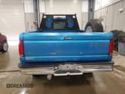✅ 1995 Ford F-250 • VIN: 1FTHX26H6SKC09399 • Lot: 64132635. Wystawiony na Copart z przebiegiem 194 678 mil. Bezpłatny archiwum sprzedaży aukcyjnych z USA i szczegółowy raport historii pojazdu na DreamBid. Zdjęcie 6.