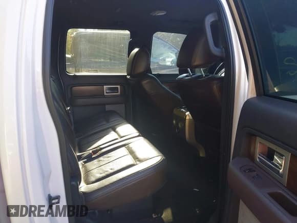 ✅ 2010 Ford F-150 XL • VIN: 1FTFW1EVXAFB82047 • Лот: 43365722. Опубликован ранее на IAAI с пробегом 143 581 миль. Бесплатный доступ к архиву аукционных продаж из США и подробный отчёт об истории автомобиля на DreamBid. Изображение 8.