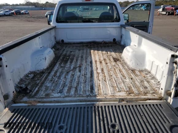 ✅ 2009 Ford F-250 XL • VIN: 1FTNF21569EA82522 • Lot: 88219695. Listed on Copart with 86,499 mi. Free auction sales archive from the USA and detailed vehicle history report at DreamBid. Image 10.