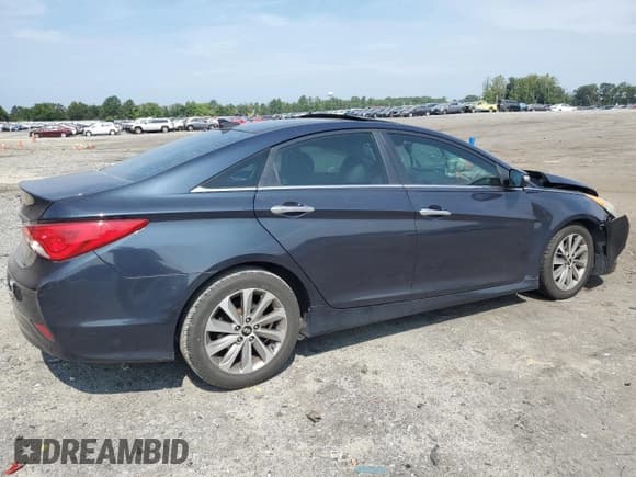 ✅ 2014 Hyundai Sonata Limited • VIN: 5NPEC4AC1EH831837 • Lot: 67773204. Listed on Copart with 112,481 mi. Free auction sales archive from the USA and detailed vehicle history report at DreamBid. Image 3.