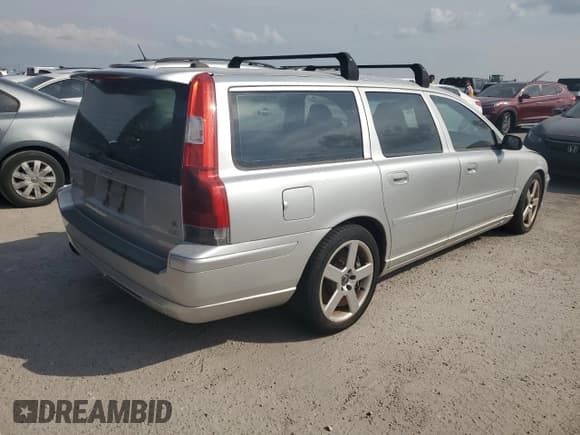 ✅ 2005 Volvo V70 • VIN: YV1SJ527052505636 • Lot: 75105434. Listed on Copart with Not provided. Free auction sales archive from the USA and detailed vehicle history report at DreamBid. Image 6.